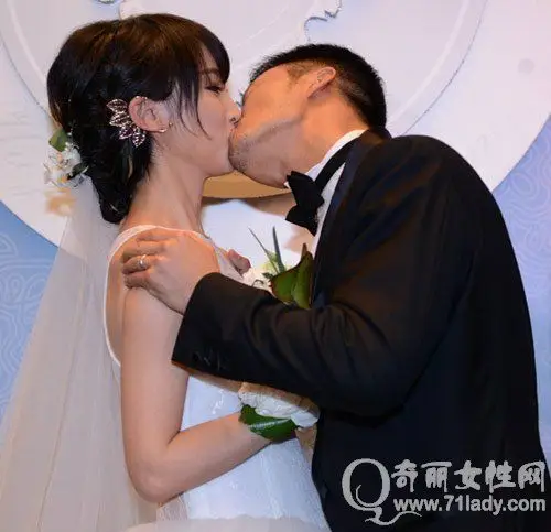 吴京谢楠结婚照