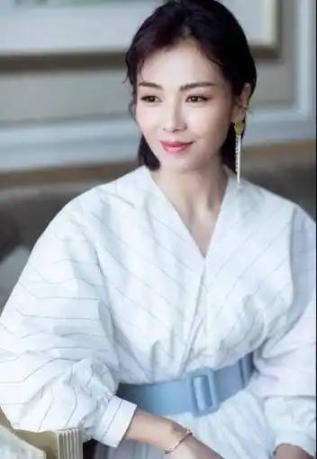 那就是王珂和刘涛,想当初王珂和刘涛结婚是多少女星羡慕的,而且两人的