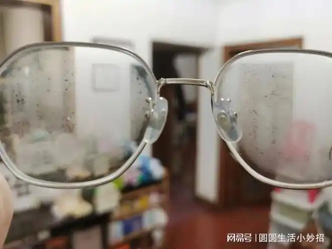 视野,如果骑电动车,摩托车的朋友,在开车过程中眼镜起雾是十分危险的