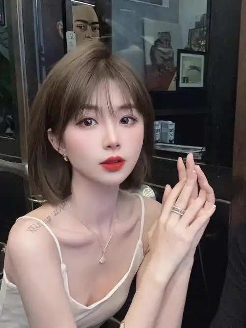 最减龄短发.显白又不用打理