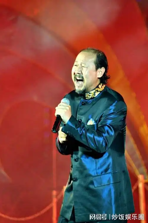 64岁腾格尔深陷假唱风波跨年表演遭遇打假助理拒绝回应网友