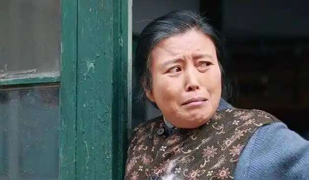 两次婚姻四次流产,丁嘉丽的爱情大揭秘,和她生命中最重要的男人