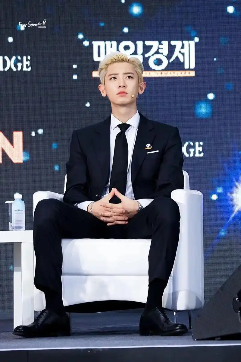 朴灿烈 #西装杀 歌很好听 发几张男友照片存一下 - 抖音