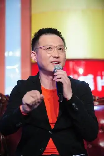 通灵珠宝总裁沈东军录制《非你莫属》节目