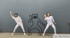 来 如今这条魔性的表情包真人秀已经成功洗脑了微博网民, 朋友,来蝔f