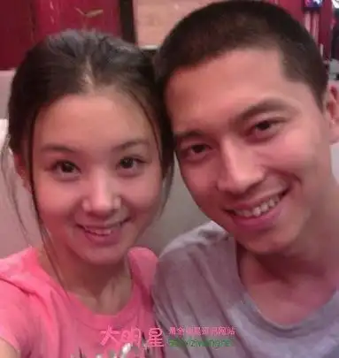 王雷女友李小萌资料照片 王雷李小萌亲密照曝光 - 红豆知识网
