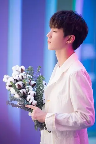 棉系少年王俊凯魅力帅气写真,明星,小鲜肉,帅哥,tfboys,王俊凯,代言