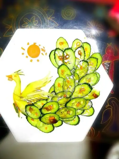 创意菜 凤凰黄瓜拼盘的做法