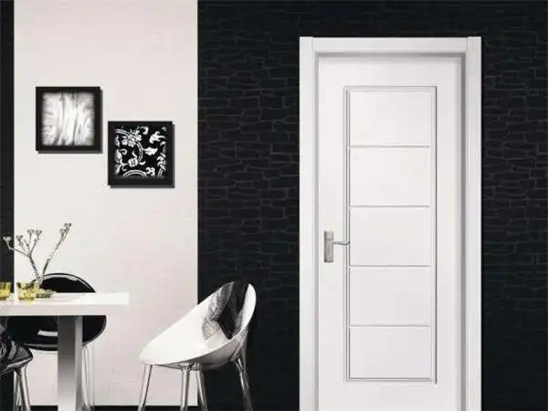 乳白门和纯白门哪种好卧室门颜色选择技巧