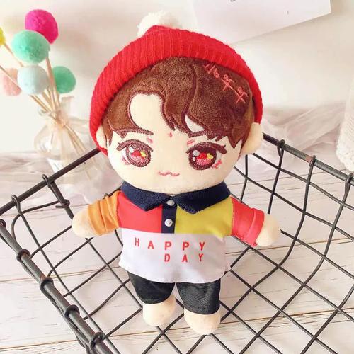 易烊千玺娃娃易烊千玺玩偶公仔易女友抱枕睡觉人形tfboys公仔毛绒