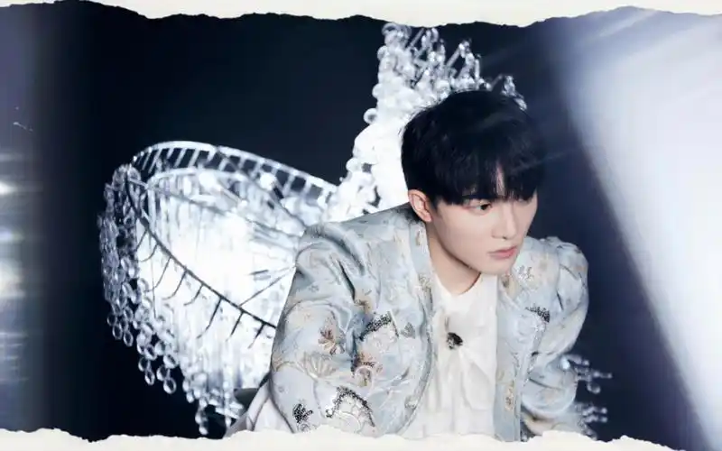 【周深】帅气小王子!