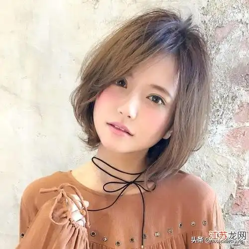 脸小个子高适合发型,小个子小脸型适合什么发型