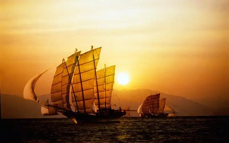 绝美的海上帆船