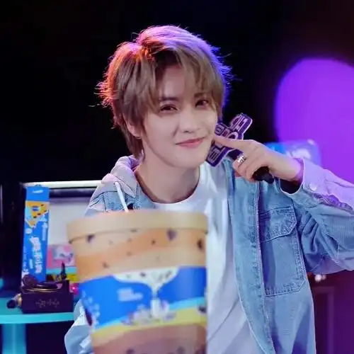 林凡自截头像 可二改二传 抱图dd 使用注明dt沈祀楠