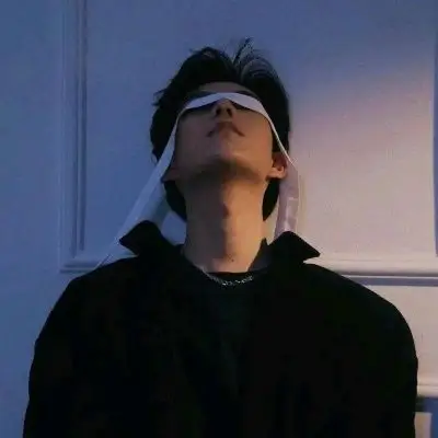 女生们都喜欢高冷又霸气的男生,如果你的头像不够帅气的话,就吸引不了