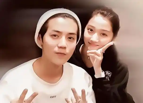 《王牌8》贾玲离开后,关晓彤没起色,华晨宇边缘化,而他成赢家