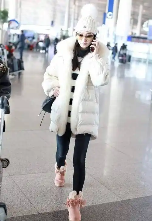 原创宋轶的腿一般人比不了穿紧身裤又细又直一点赘肉都没有