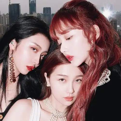 赵小棠虞书欣孔雪儿闺头