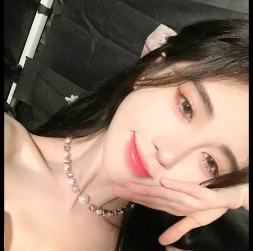 微博照片:鞠婧祎 新图