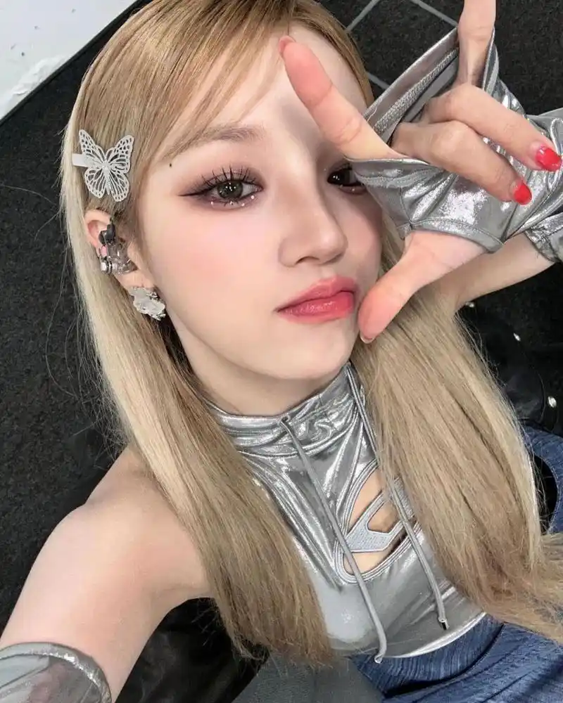 【ins日常/穿搭】 gidle 宋雨琦|||cr/yuqisong.923