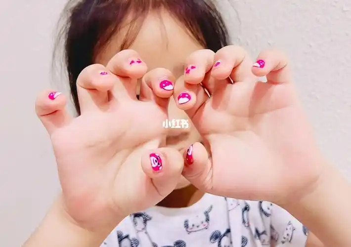 梅梅熊儿童美甲太可爱啦