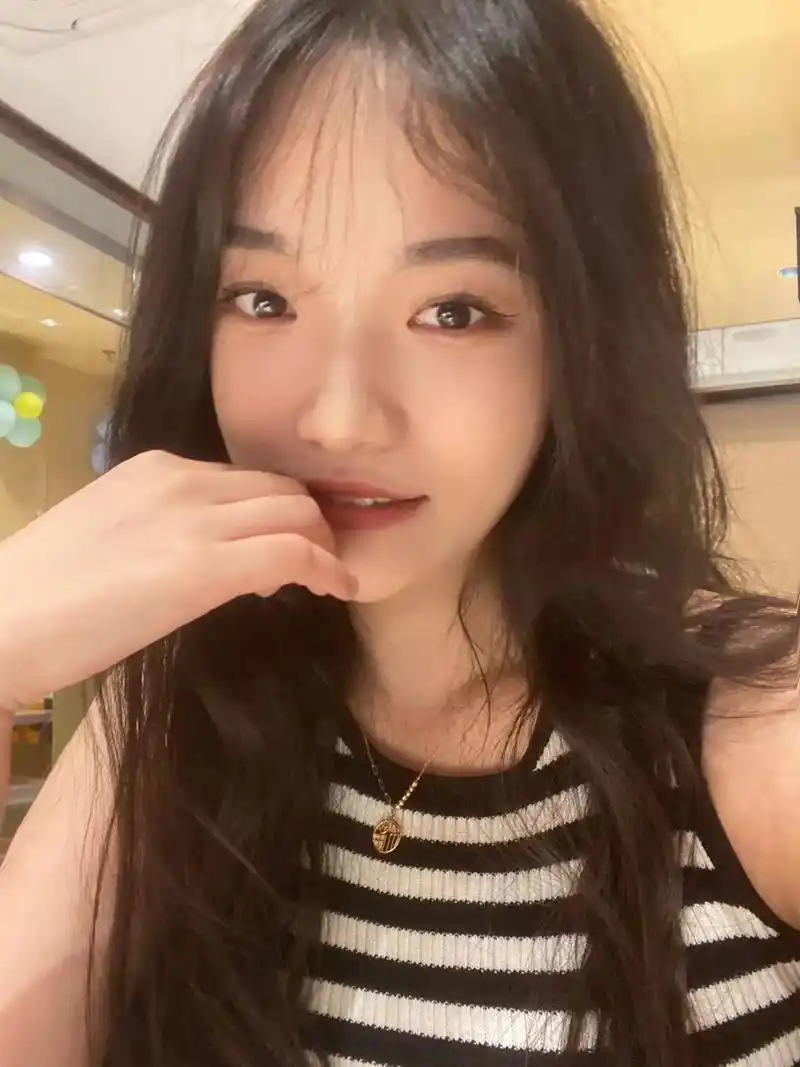 不知不觉我的女孩已经长大了,承蒙时光不弃,22岁生日,愿你往 - 抖音