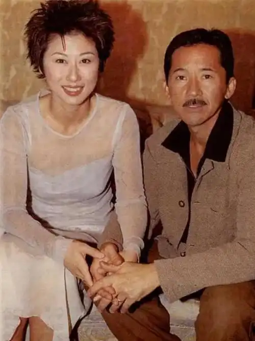 林子祥个人资料简介(60岁叶倩文和林子祥同框出镜,结婚26年无话不谈,6