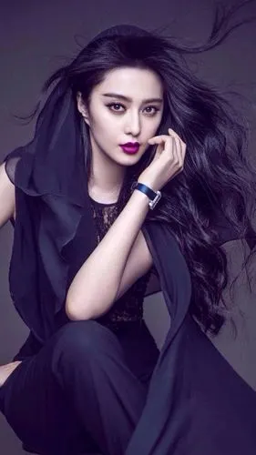 范冰冰,1981年9月16日生于山东青岛,毕业于上海师范大学谢晋影视艺术