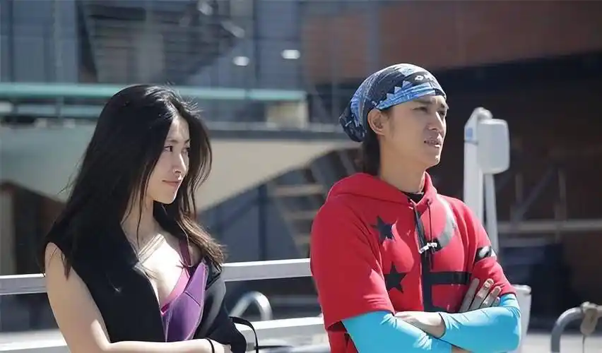 "京圈名媛"朱珠的坎坷情史:一生爱过四个男人,最终嫁给普通人_李泉