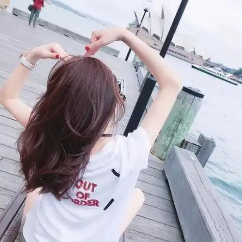 抖音超火女生背影头像