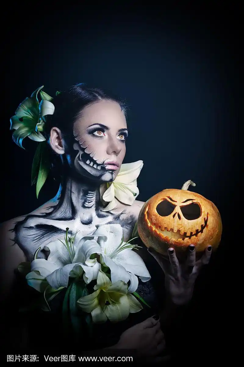 万圣节化妆的女孩.可怕的