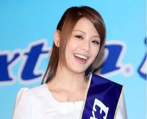 周董这7任前女友都是人间绝色为何他会被中专野模昆凌收服