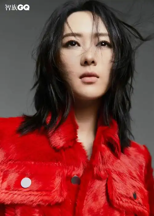 童瑶《智族gq》大片……__财经头条