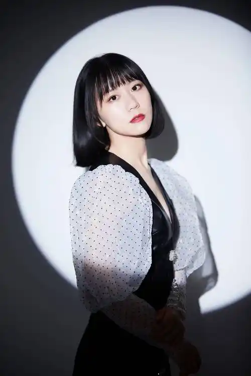 谢春花出入今日上线诠释情感珍贵与救赎