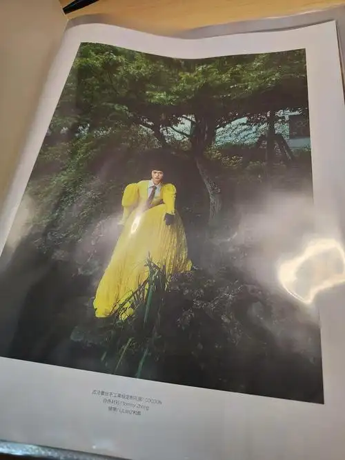 罗一舟问杂志切页,封面要切下来吗?