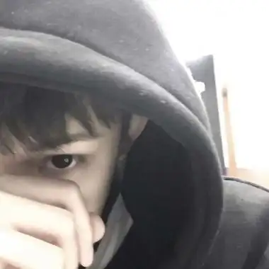 小哥哥自拍照片头像,高清帅气的16岁小哥哥自拍照头像_男生头像_美头