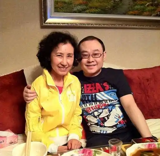 刀郎前妻杨娜:女儿出生40天就跑了他再婚,生了一个女儿,他后悔了_音乐