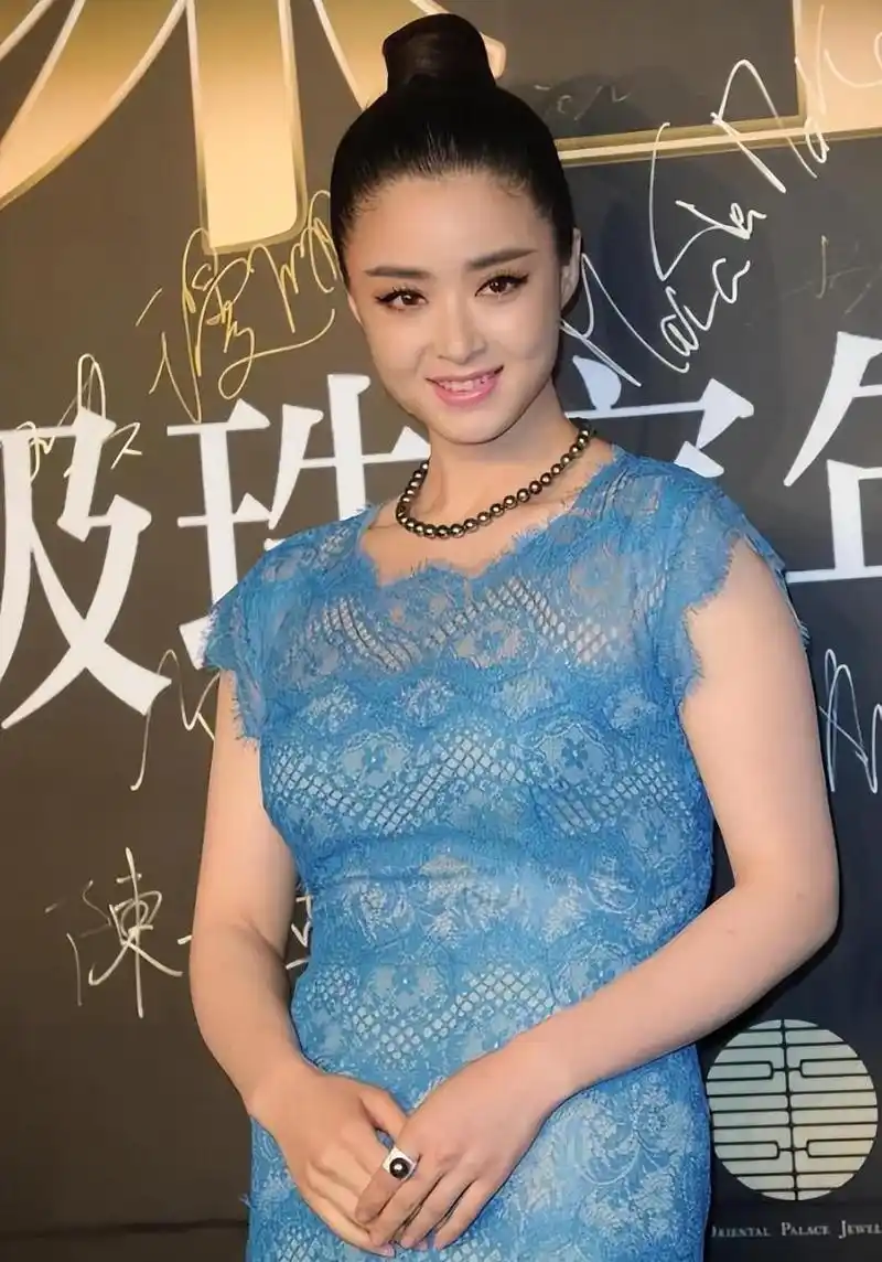 回顾路人的镜头好真实袁泉变素人蒋欣不协调高圆圆太绝了