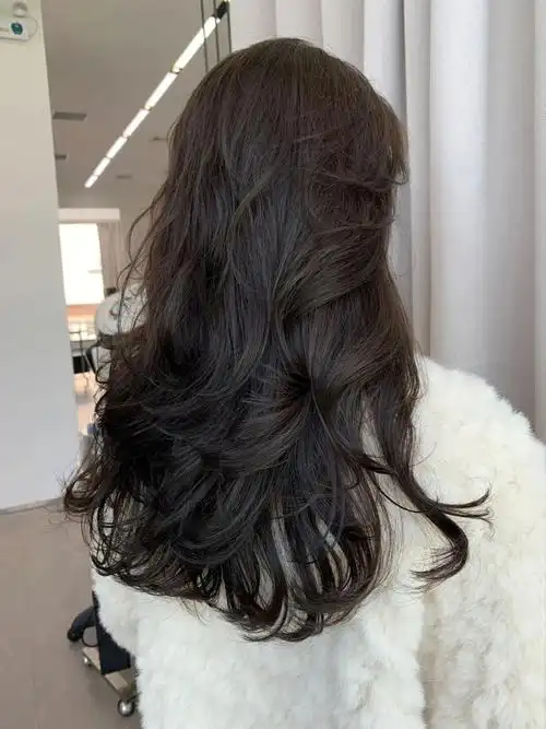 蓬松自然卷气垫烫