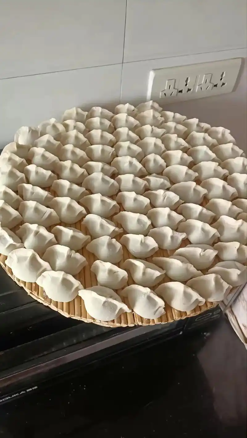 手工水饺,菊姐家庭私房水饺外卖,泗水同城3斤起配送,订单电话 - 抖音