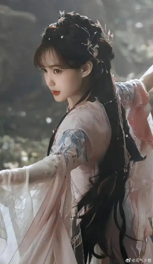 李一桐狐妖王权篇跳舞路透