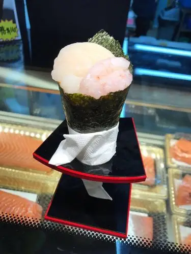 带子拼甜虾手卷 $ 42