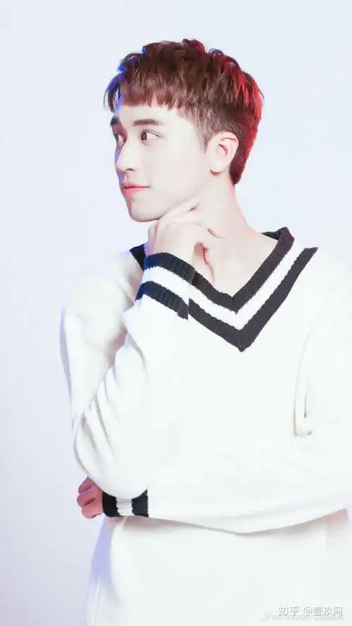 秀出许魏洲最帅的照片?