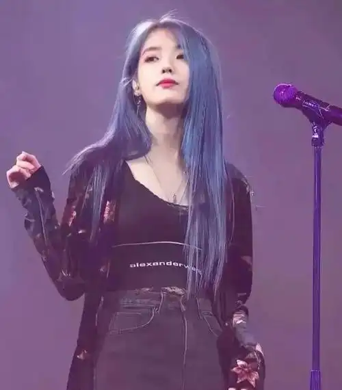 李知恩为什么叫iu她又是为什么那么火的呢