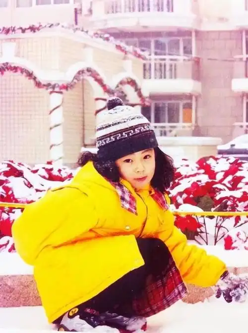 李萍冲击金爵奖影后!她的两任丈夫都是演员,丧偶后担心女儿婚恋