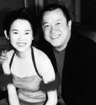 揭秘曾志伟"特殊癖好"曾宝仪是曾志伟与前妻王美华爱情的结晶.