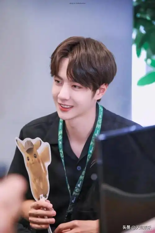 王一博属什么生肖多少岁(演员王一博个人资料简历)