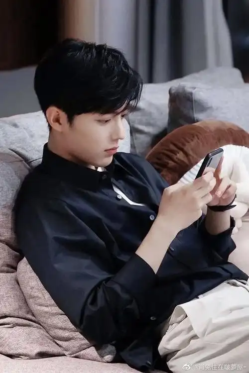 比帅照更有杀伤力的女友视角#肖战 #向全世界安利肖战 - 抖音