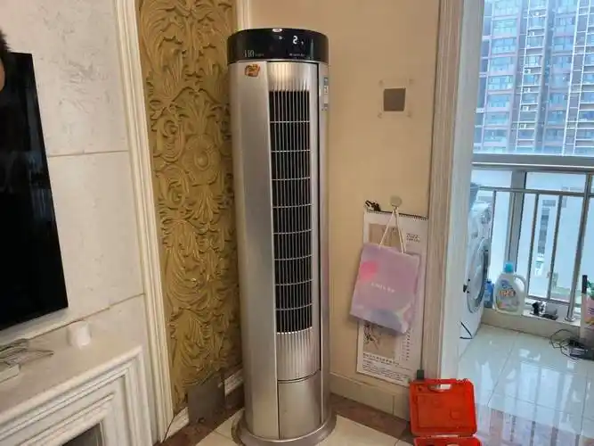 格力i铂圆柱空调清洗