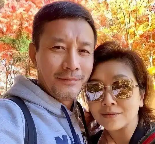 两人各自安好_李佳_感情_女儿